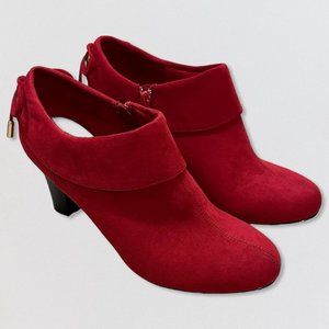 Coach And Four Faux Suede Leather Ankle Boot Bootie Shoe Holiday Red Size 8.5